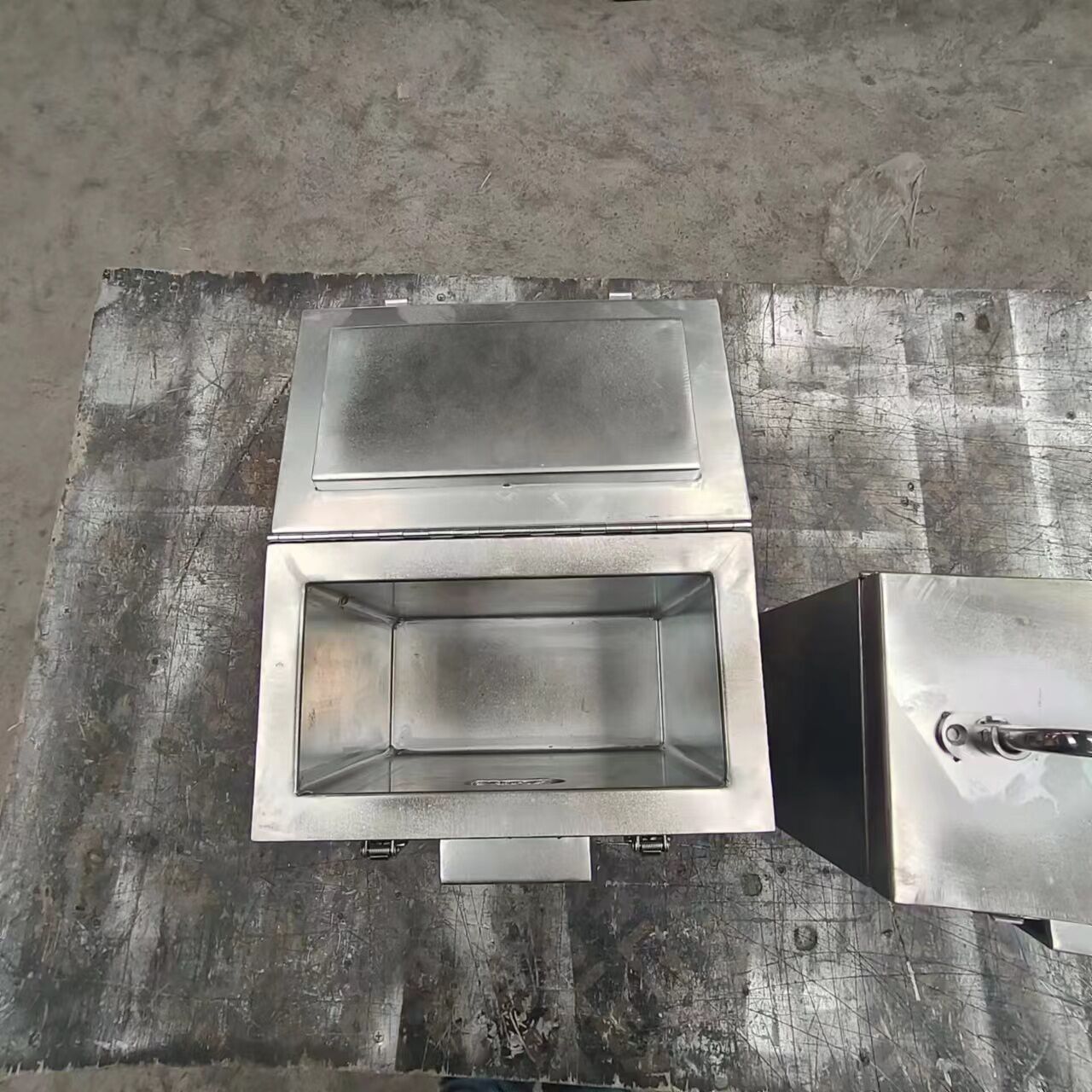 烟台深入剖析铅箱：防护与存储的可靠伙伴