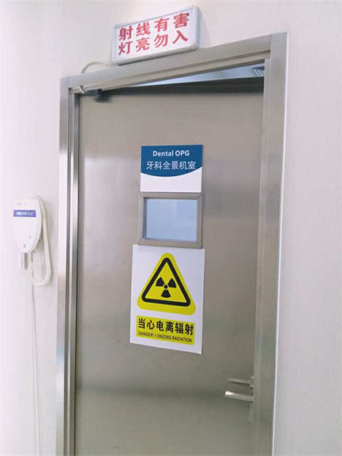 烟台防辐射铅门：守护生命健康的隐形盾牌